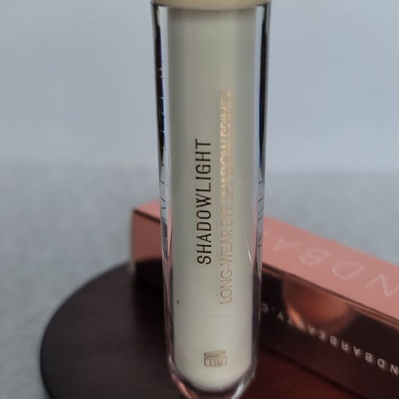 Sandbar Beauty Shadow Light Eyeshadow Primer - Picture 8 of 8